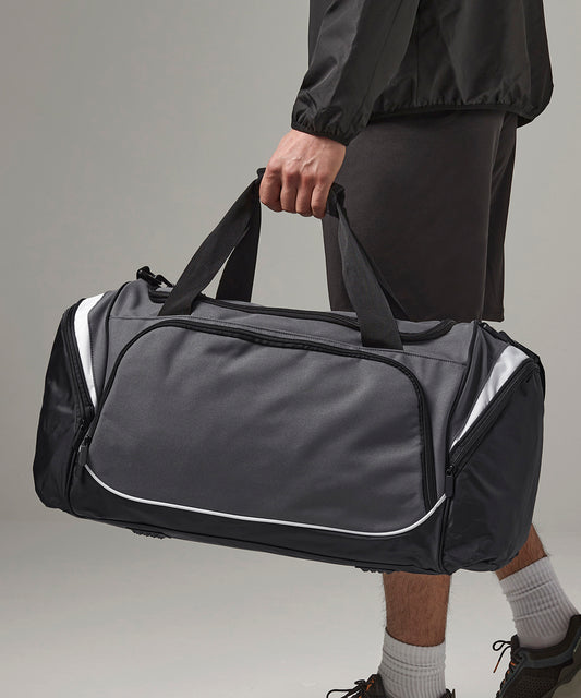 QS270 - Pro Team Holdall
